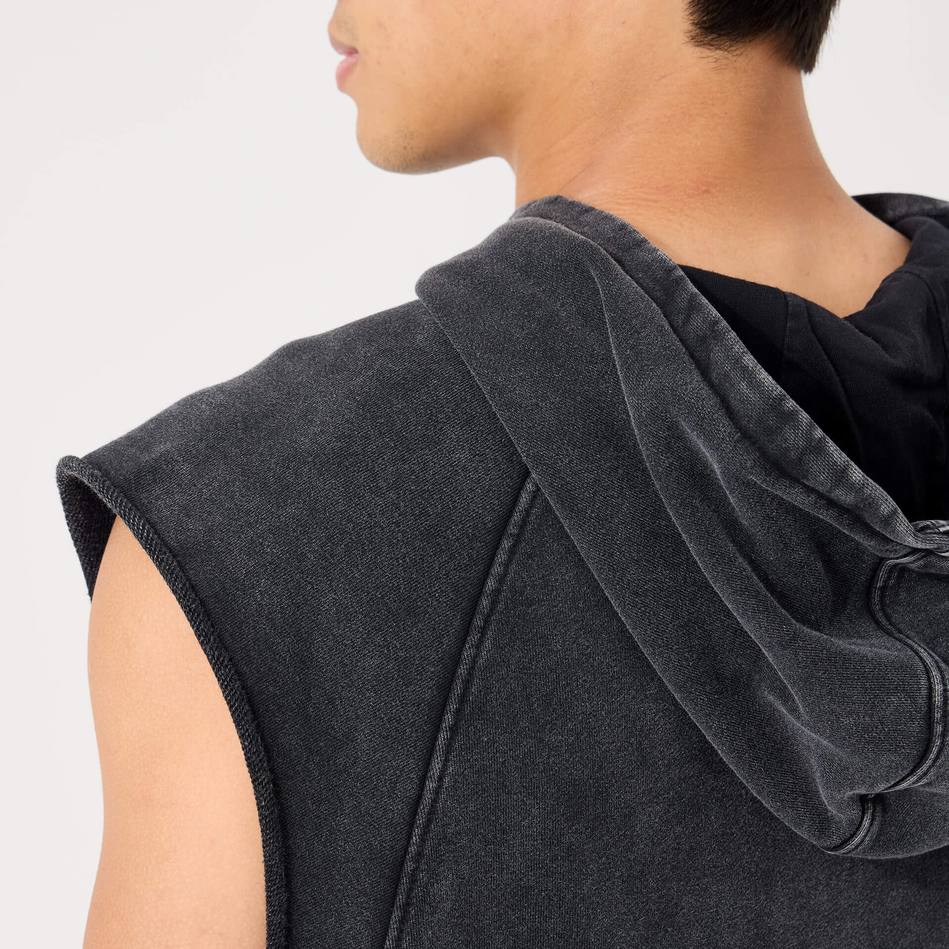 Kagero Sleeveless Hoodie - Image 3