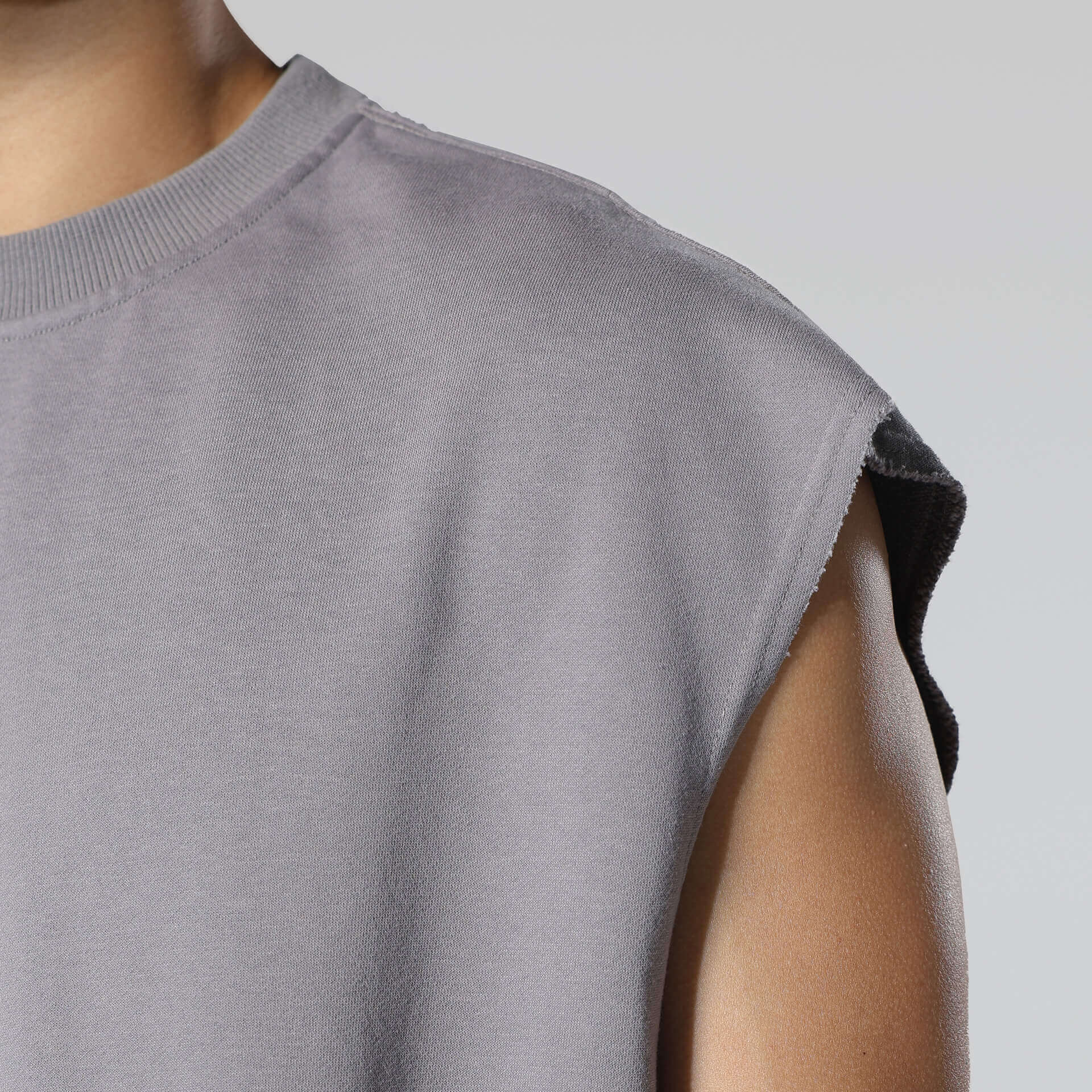 Nagomi Cropped Tank Shirt - Image 14
