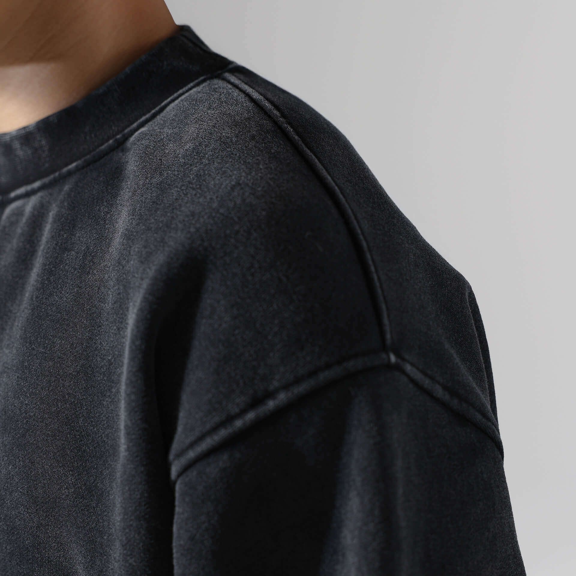 Yumo Soft Sweatshirt - Image 4
